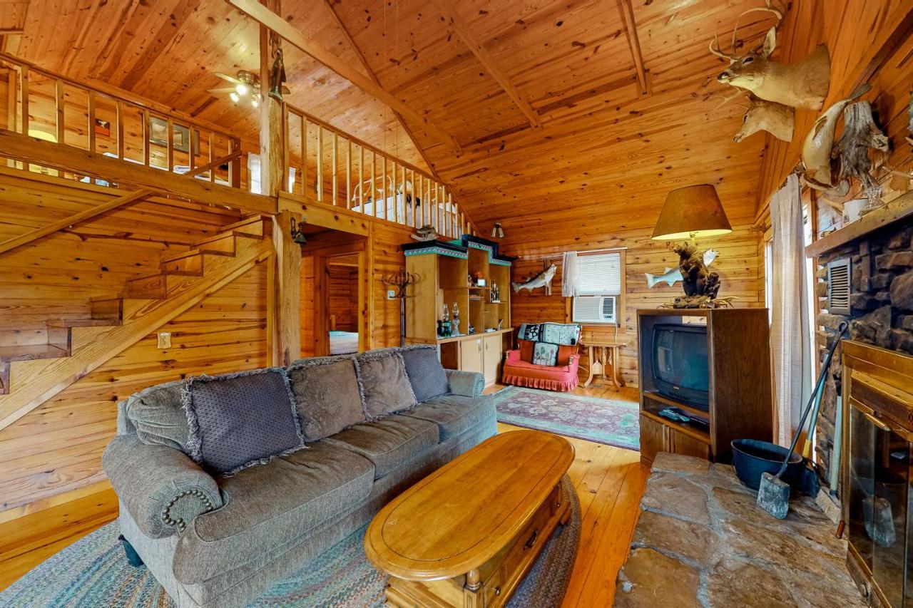 Charlie'S Ol' Fishing Cabin Eureka Springs Buitenkant foto