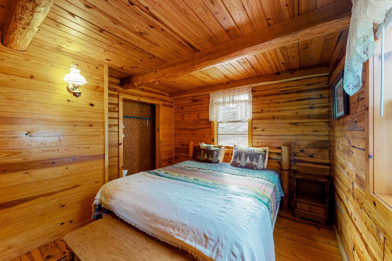 Charlie'S Ol' Fishing Cabin Eureka Springs Buitenkant foto